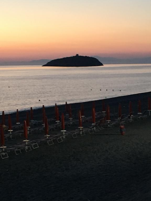 Ferienwohnung Parco Corallo Di Fronte Al Mare Diamante Exterior foto
